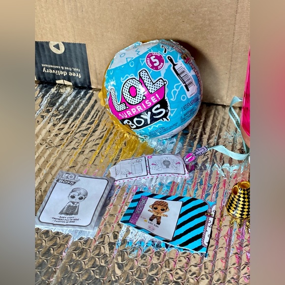 LOL Surprise Dolls & Accessories Bundle - Picture 7 of 15